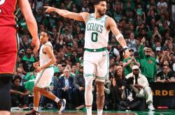 九游体育-塔图姆连续七场比赛得分超过精彩发挥，热火挑战极限！的简单介绍