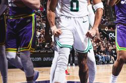 九游- 塔图姆技巧赛夺冠视频 