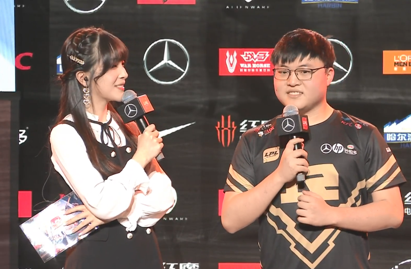 Doinb回归赛场，逆转首场状态亮眼，篮网观众沸腾！的简单介绍